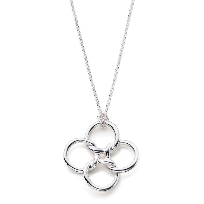 elsa peretti quadrifoglio pendant